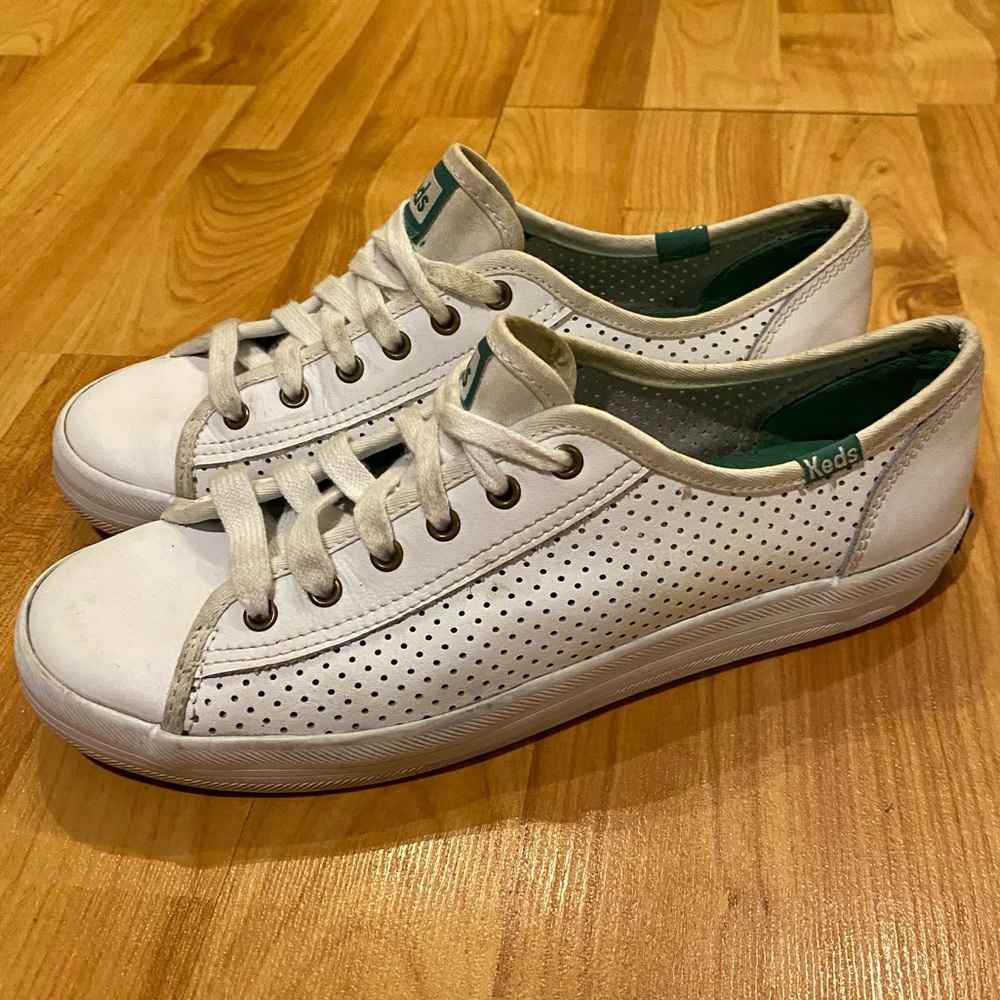 Keds white perforated leather lace up sneakers Size 6.5 - Picture 1 of 7